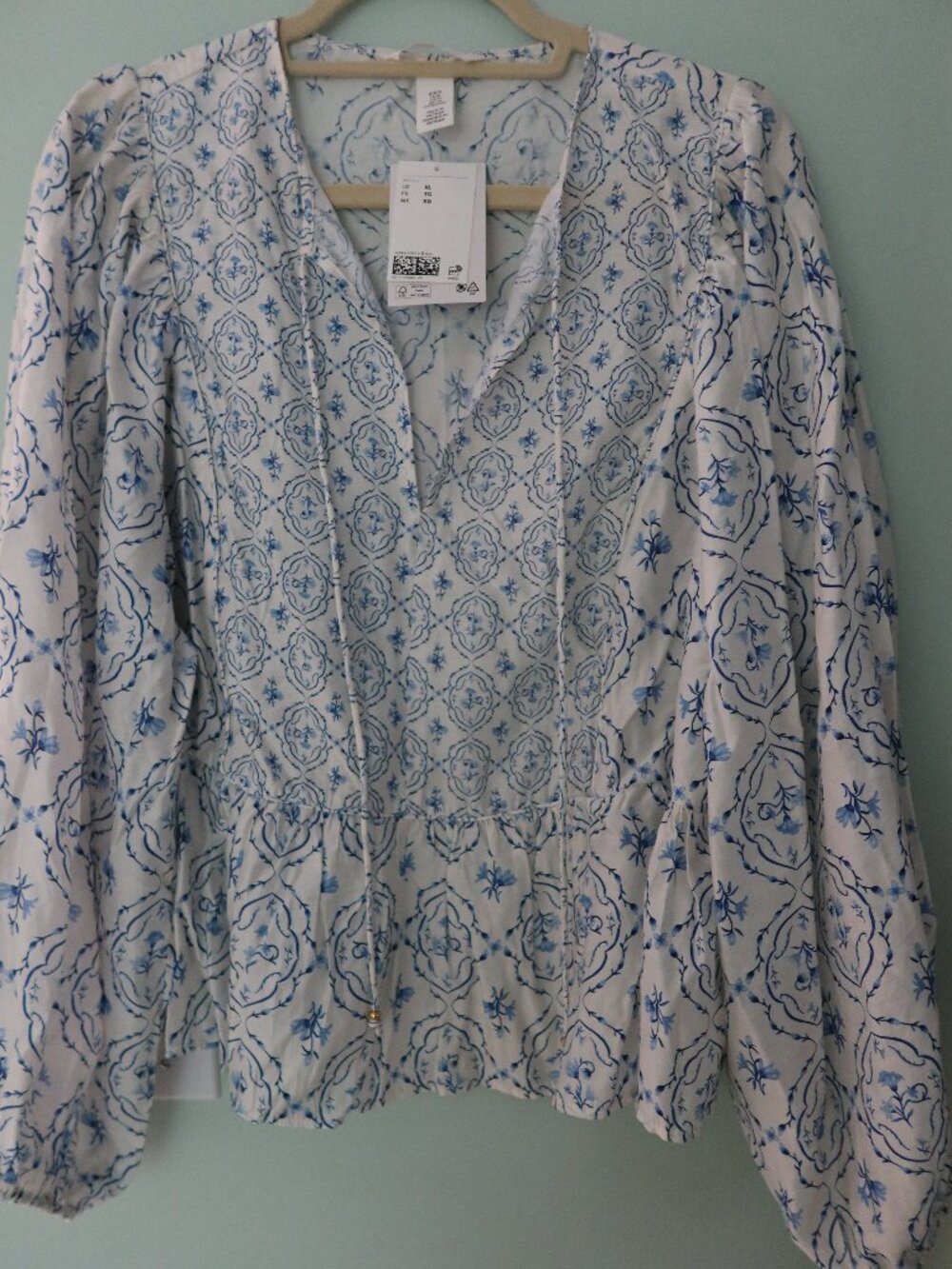 H&M Blue and White Top XL NWT